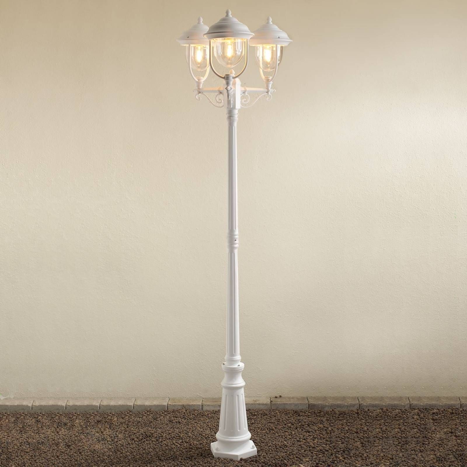 Konstsmide Stĺpové svietidlo Parma 3-plameňové v bielej, hliník, akrylové sklo, E27, 75W, K: 218cm