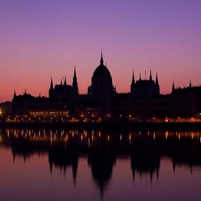 Fototapeta Mestá - Parlament v Budapešti 83 - samolepiaca