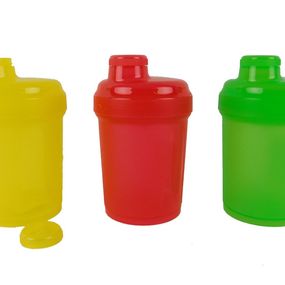 TVAR - Shaker plast 300ml/450ml rôzne farby