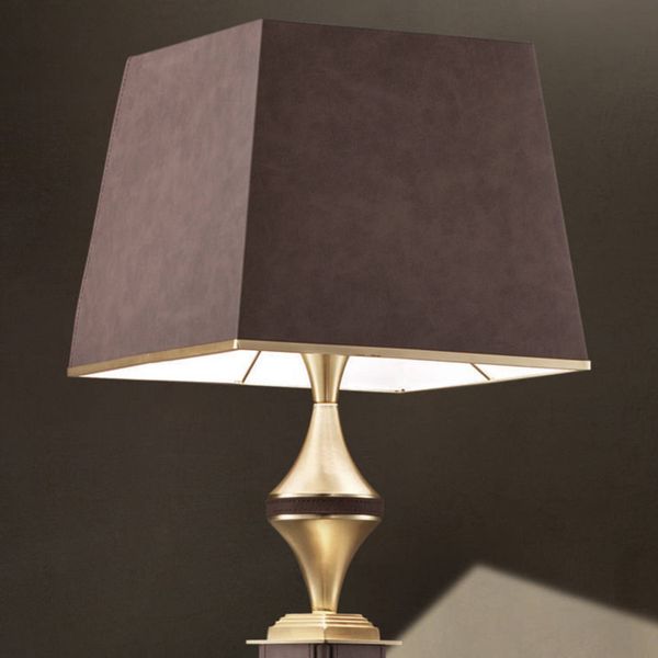 Masiero Stojaca lampa Darshan s hnedým koženým krytom, Obývacia izba / jedáleň, kov, drevo, koža, E27, 60W, P: 34 cm, K: 163cm