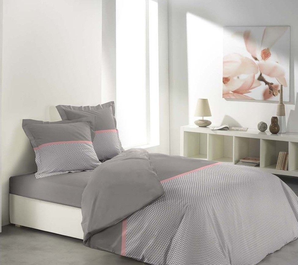 DomTextilu Béžové posteľné obliečky s prúžkom ružovej farby MALICE TAUPE & PINK 12820