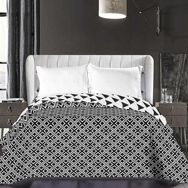 DomTextilu Biely obojstranný prehoz na posteľ s geometrickými vzormi Šírka: 170 cm | Dĺžka: 210 cm 7999-21826
