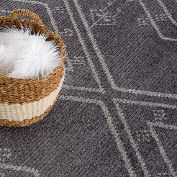 DomTextilu Moderný šedý koberec s geometrickým vzorom 63949-238208